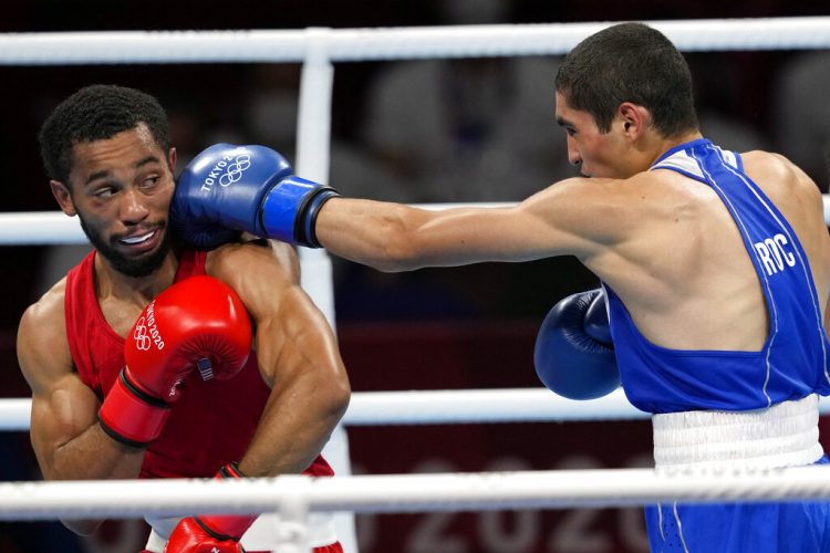 Batyrgaziev, Ragan make Olympic history for pro boxers
